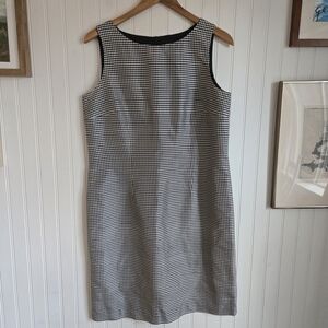 Classic Elegant Silk Lined Sleeveless Black & White Houndstooth Mini Dress